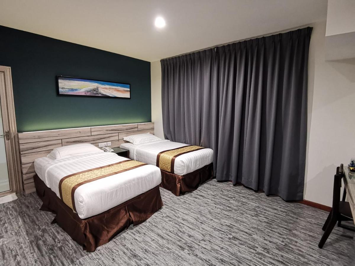 קואנטאן Meriton Inn מראה חיצוני תמונה