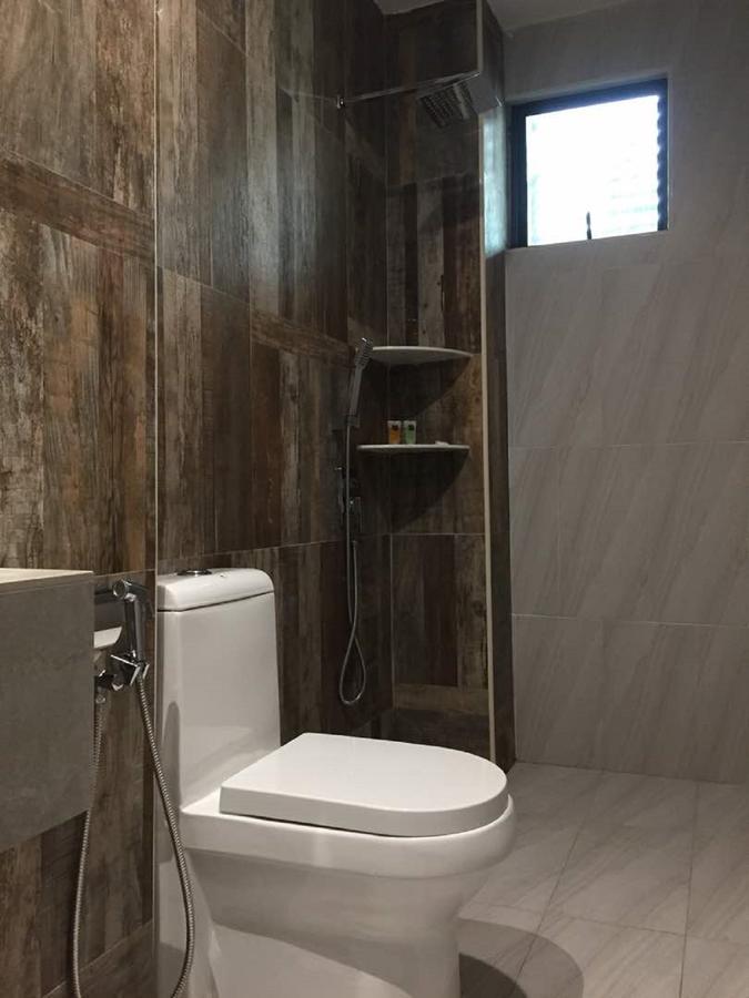 קואנטאן Meriton Inn מראה חיצוני תמונה