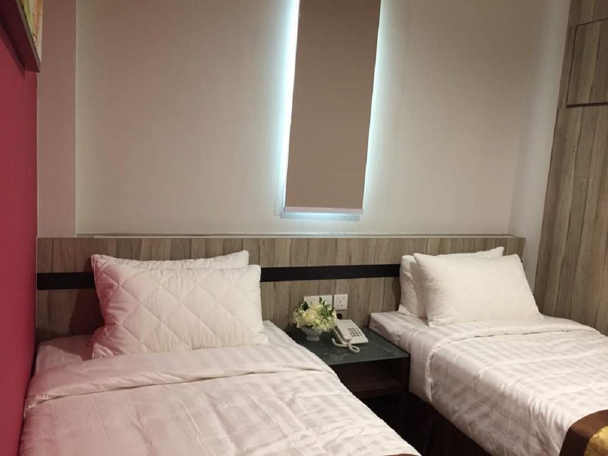 קואנטאן Meriton Inn מראה חיצוני תמונה