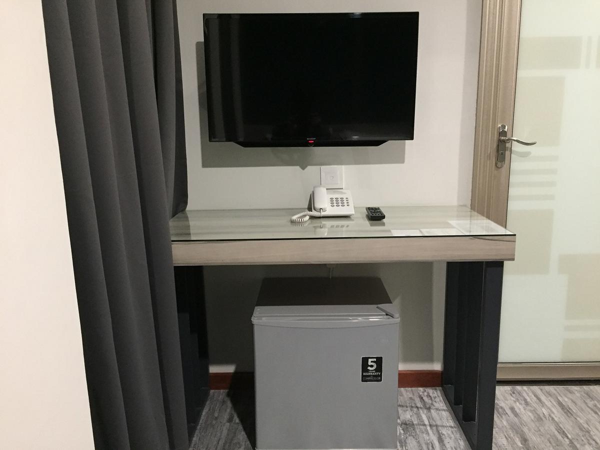 קואנטאן Meriton Inn מראה חיצוני תמונה