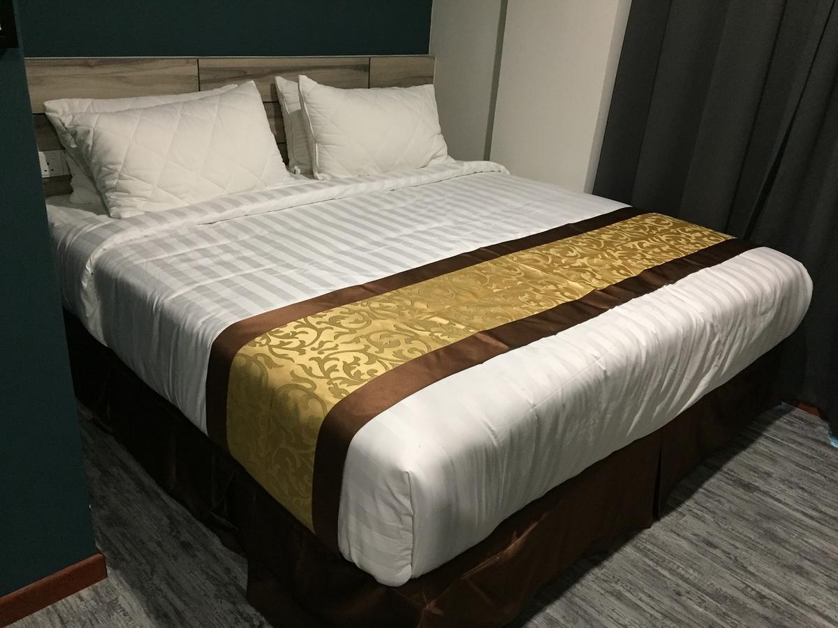 קואנטאן Meriton Inn מראה חיצוני תמונה