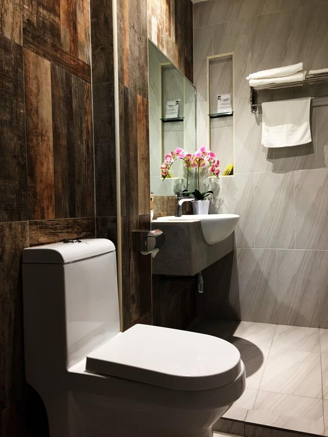 קואנטאן Meriton Inn מראה חיצוני תמונה