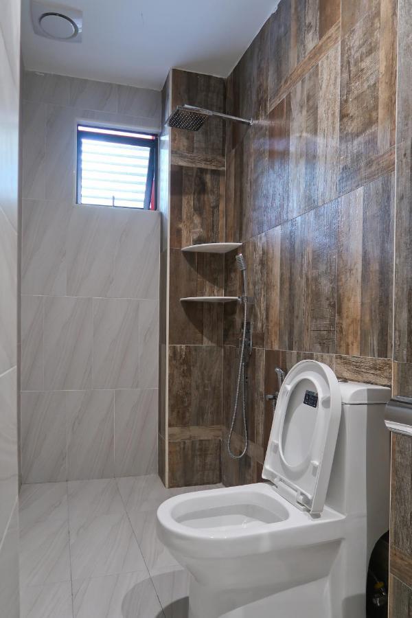 קואנטאן Meriton Inn מראה חיצוני תמונה